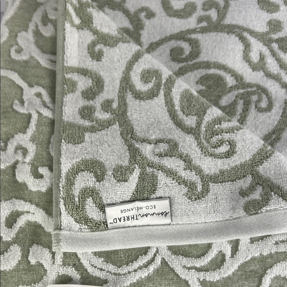 Common Thread Bath Towel Set Green White Scroll Jaquered Damask Cotton 2 Pc - Picture 6 of 7